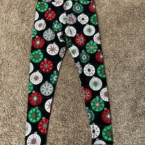 Lularoe Christmas 🎄 leggings OS (2-12)